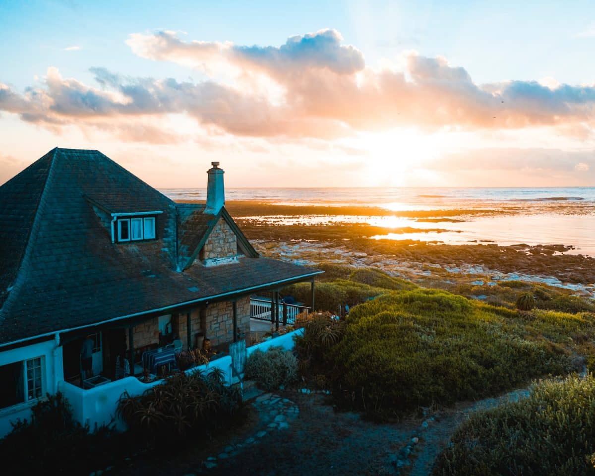 Où investir dans une maison bord de mer à moins de 100 000 euros ?