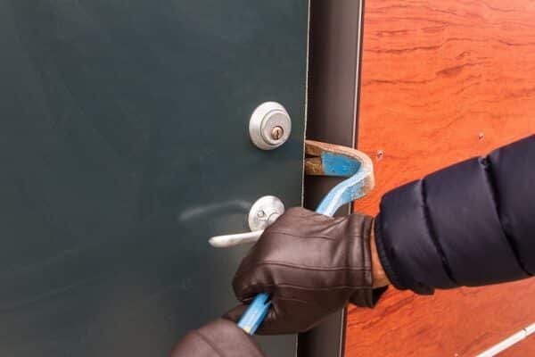 Comment changer une serrure de porte coulissante en aluminium pour une véranda