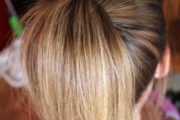 Comment éclaircir les cheveux naturellement