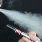 Pourquoi visiter un guide traitant des e-cigarettes et des e-liquides ?