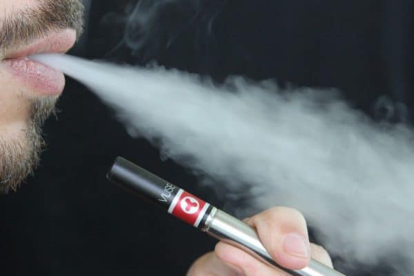 Pourquoi visiter un guide traitant des e-cigarettes et des e-liquides ?